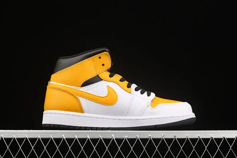 All categories Air Jordan Jordan series basketball shoes Air Jordan 1 Mid Air Jordan 1 Mid AJ1 Joe 1 white and yellow Zhongbang basketball shoes 554724-170